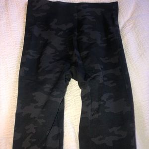 SPANX Camouflage leggings